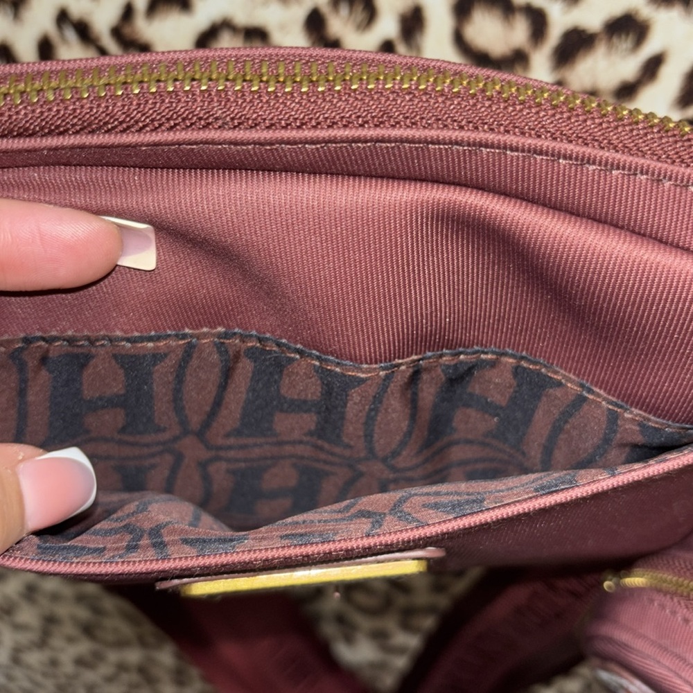 Loungefly Hogwarts Crossbody Bag - Picture 5 of 7
